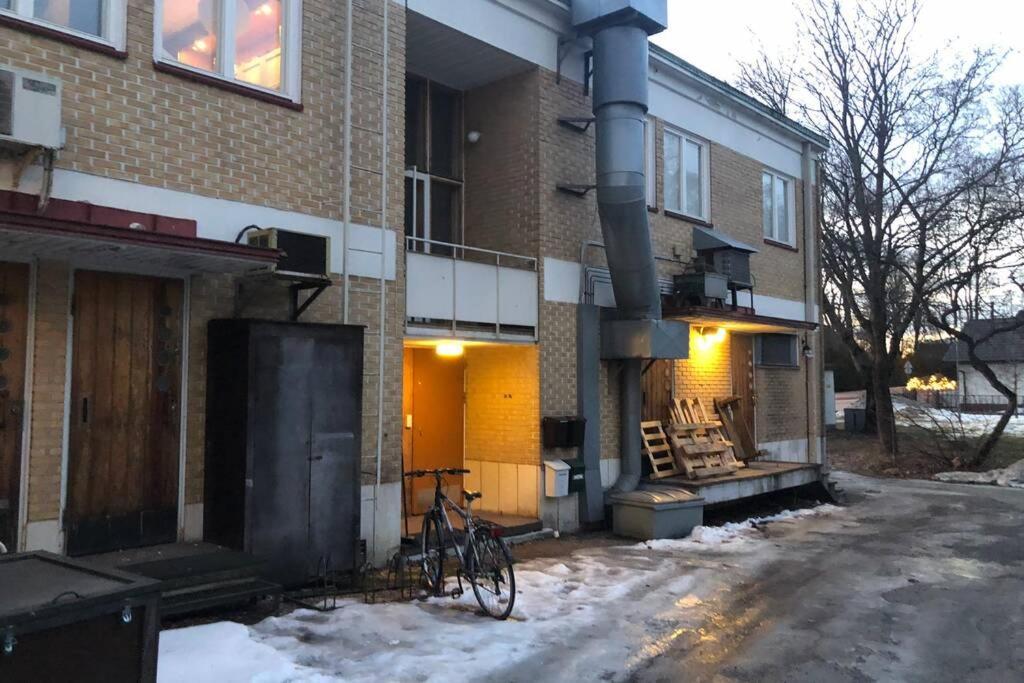 Yksioe 1 Km Jokirannasta Foeriltae/ 2 Km Torilta Turku Exterior foto
